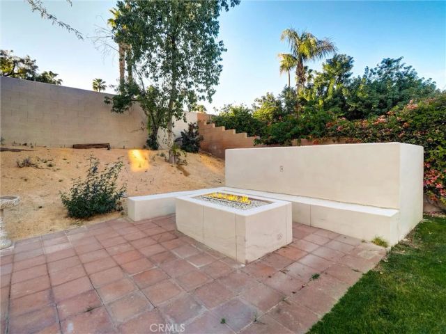 39685 Saint Michael, Palm Desert, CA 92211