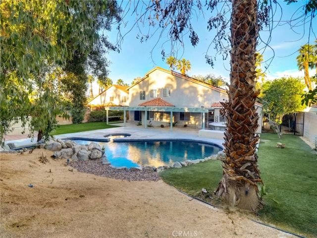 39685 Saint Michael, Palm Desert, CA 92211
