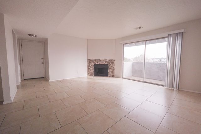 3825 Montgomery Boulevard NE APT 135, Albuquerque, NM 87109