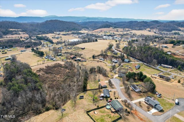 353 Valley Drive, Church Hill, TN 37642