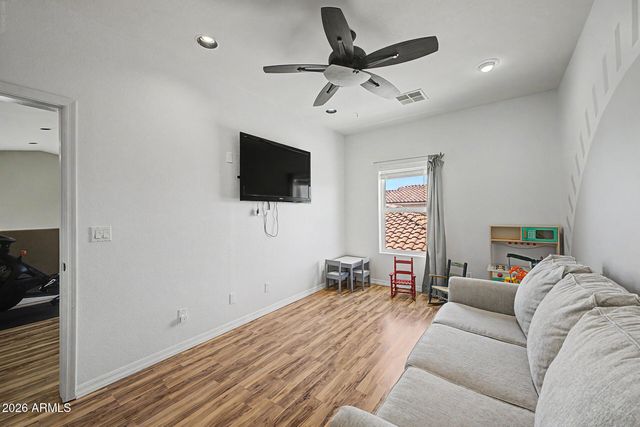 7588 W KERRY Lane, Glendale, AZ 85308