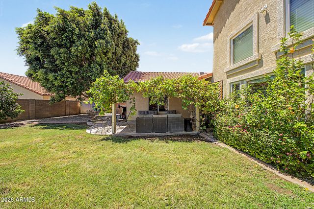 7588 W KERRY Lane, Glendale, AZ 85308