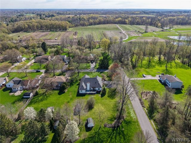 111 Dellwood Drive, Elma, NY 14059