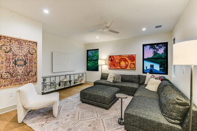 8512 Rockwood LN, Austin, TX 78757