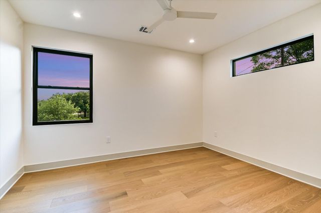8512 Rockwood LN, Austin, TX 78757