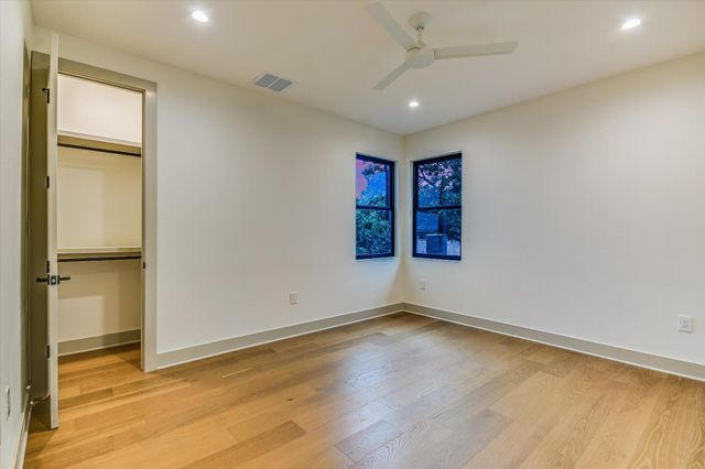8512 Rockwood LN, Austin, TX 78757