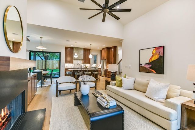 8512 Rockwood LN, Austin, TX 78757