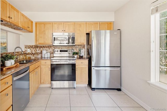 930 Button Rock Drive B12, Longmont, CO 80504