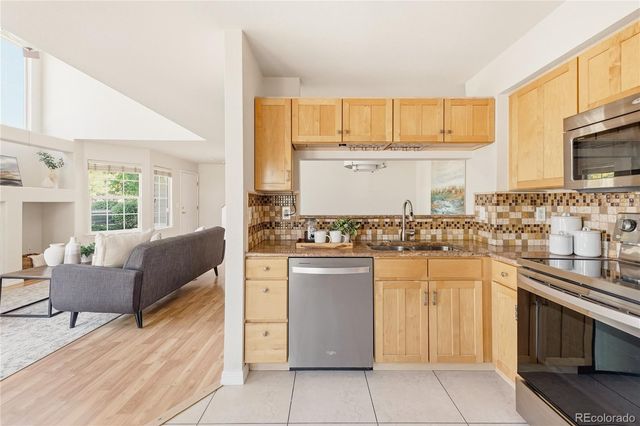 930 Button Rock Drive B12, Longmont, CO 80504
