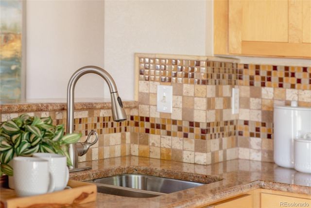 930 Button Rock Drive B12, Longmont, CO 80504