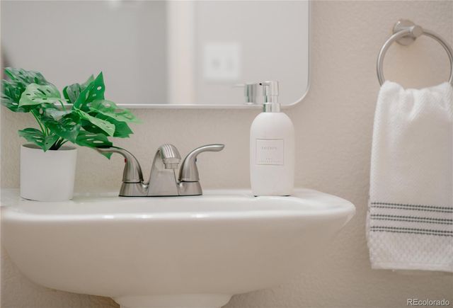 930 Button Rock Drive B12, Longmont, CO 80504