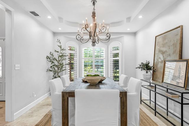 294 W Canadian Avenue, Fresno, CA 93711