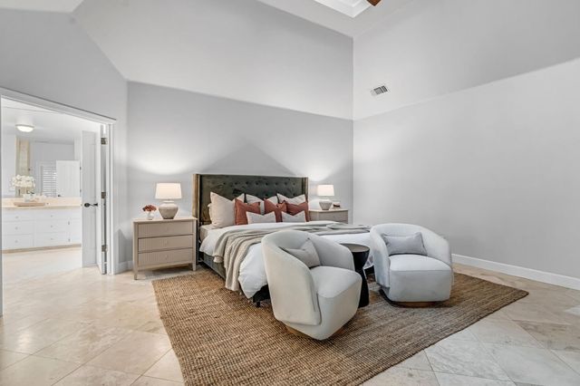 294 W Canadian Avenue, Fresno, CA 93711