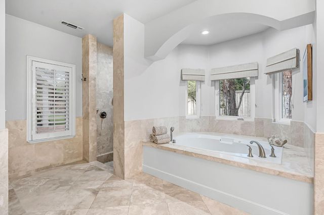 294 W Canadian Avenue, Fresno, CA 93711