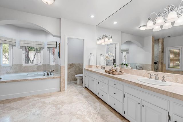 294 W Canadian Avenue, Fresno, CA 93711