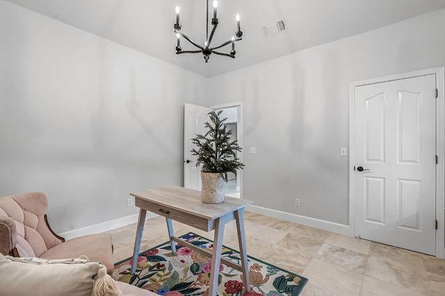 294 W Canadian Avenue, Fresno, CA 93711