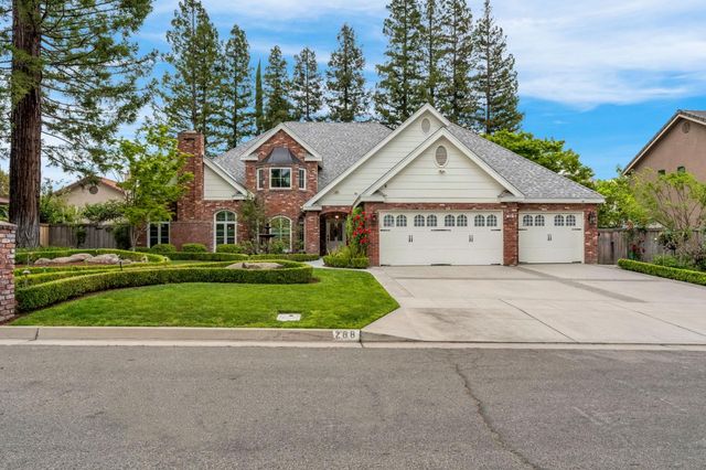 294 W Canadian Avenue, Fresno, CA 93711