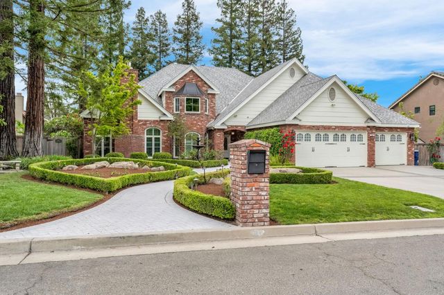 294 W Canadian Avenue, Fresno, CA 93711