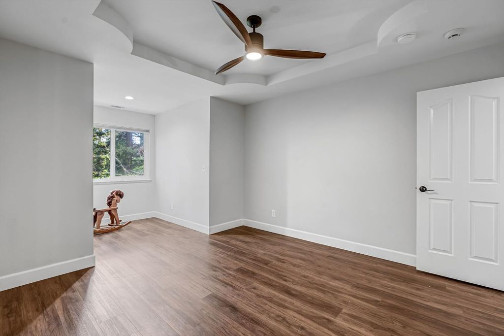 Image 55 of property listing at 294 W Canadian Avenue, Fresno, CA 93711