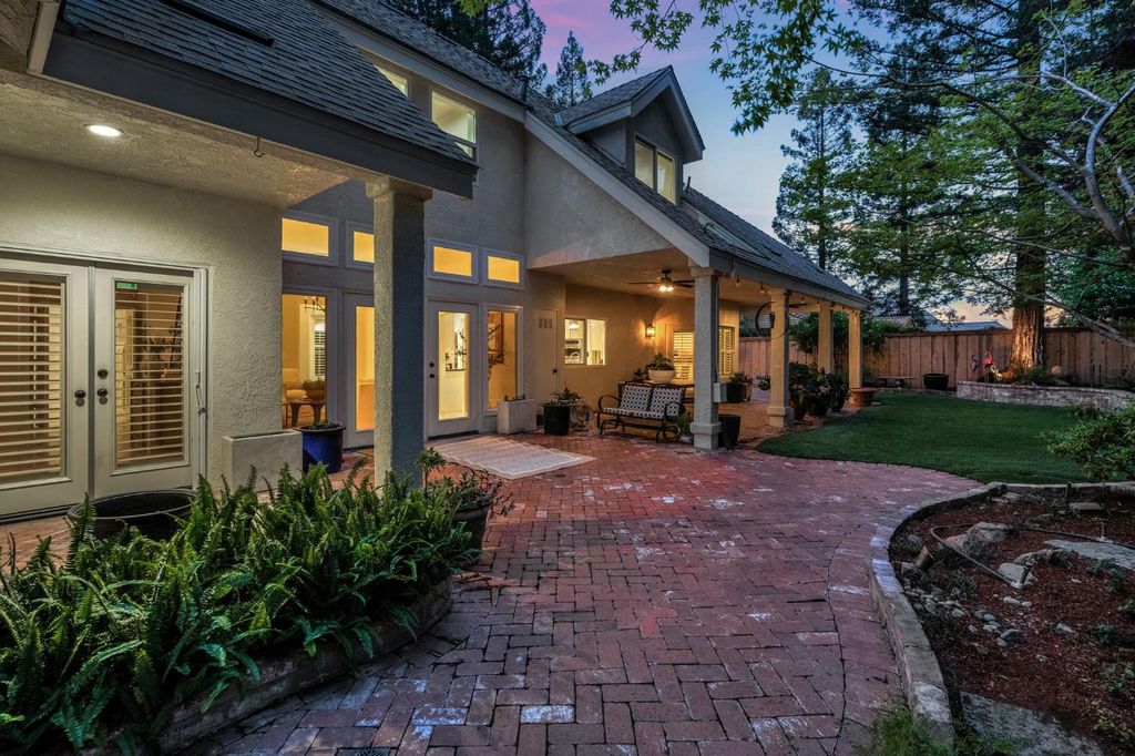 Image 64 of property listing at 294 W Canadian Avenue, Fresno, CA 93711