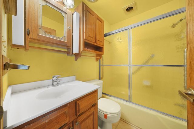 235 E Lake Mitchell Drive, Cherry Grove Twp, MI 49601