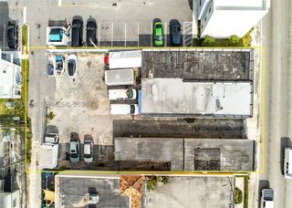 2250 Palm Ave, Hialeah, FL 33010