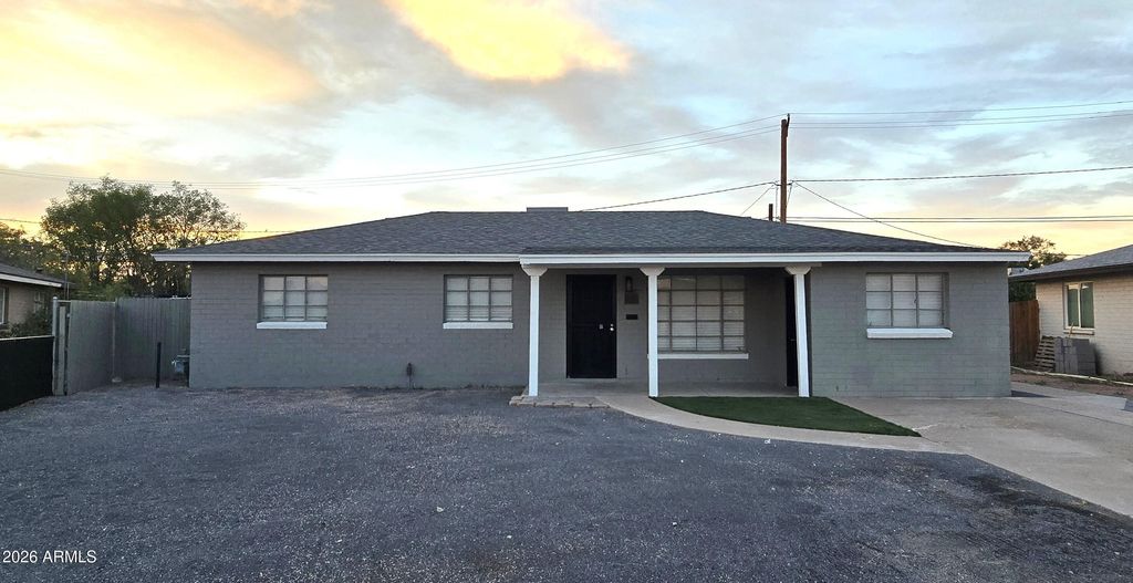 220 E MARILYN Avenue, Mesa, AZ 85210 — exterior