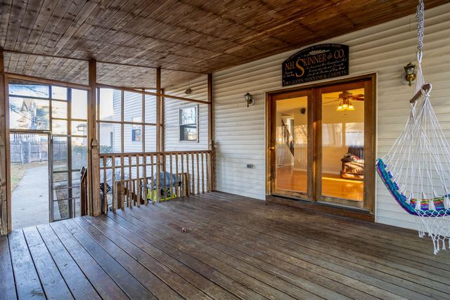 7 Robert Drive, Nashua, NH 03063