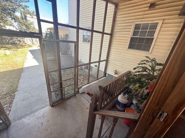 7 Robert Drive, Nashua, NH 03063