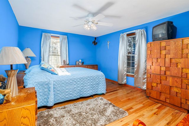 7 Robert Drive, Nashua, NH 03063