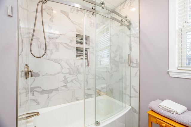 7 Robert Drive, Nashua, NH 03063