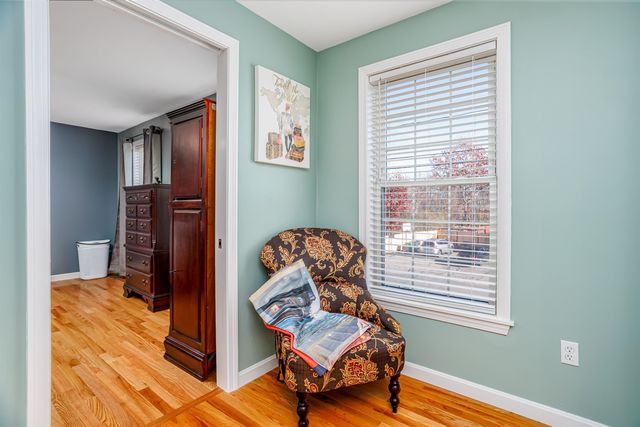 7 Robert Drive, Nashua, NH 03063