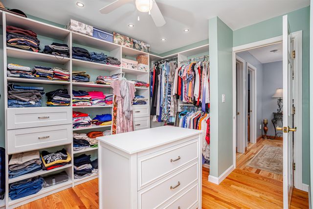 7 Robert Drive, Nashua, NH 03063