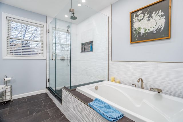 7 Robert Drive, Nashua, NH 03063