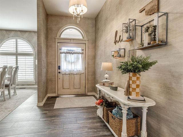 1429 Spring Creek Drive, Yukon, OK 73099
