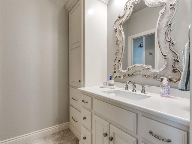 1429 Spring Creek Drive, Yukon, OK 73099