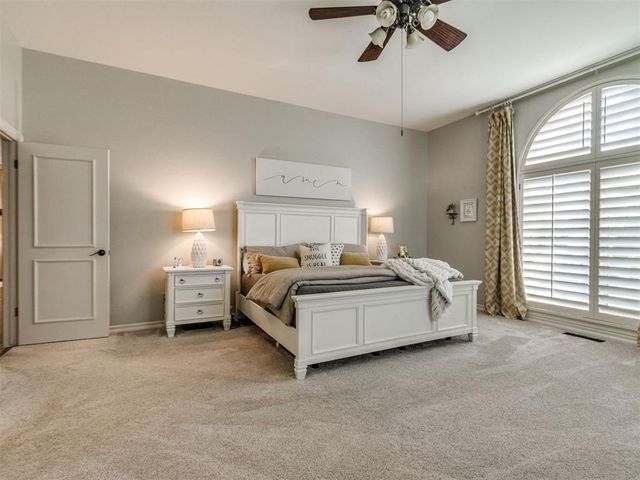 1429 Spring Creek Drive, Yukon, OK 73099