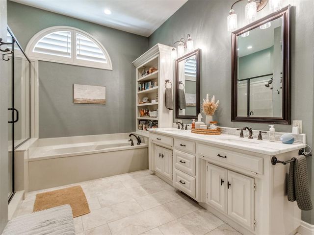 1429 Spring Creek Drive, Yukon, OK 73099