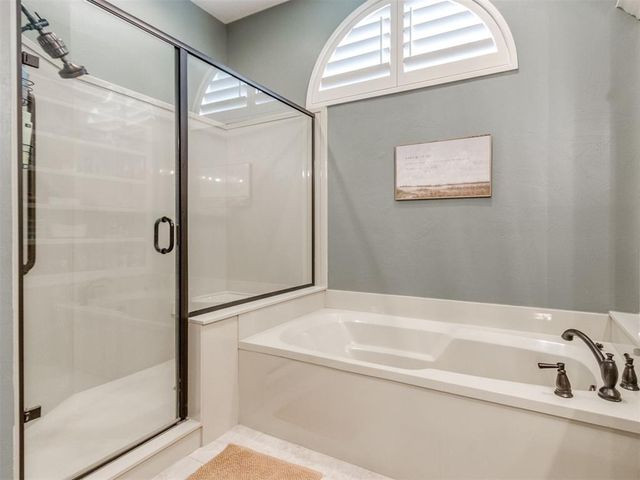 1429 Spring Creek Drive, Yukon, OK 73099