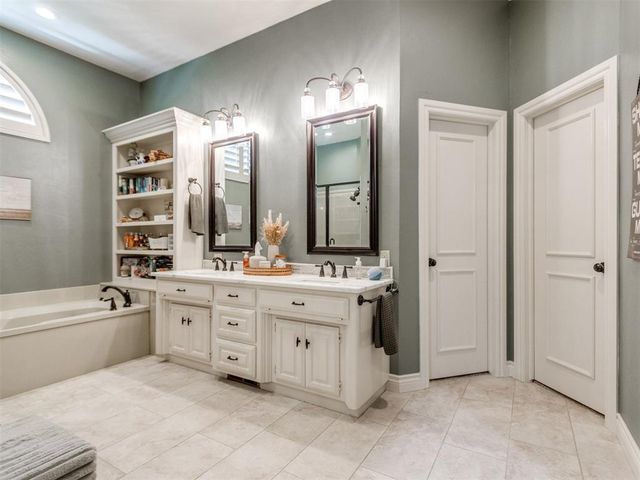 1429 Spring Creek Drive, Yukon, OK 73099