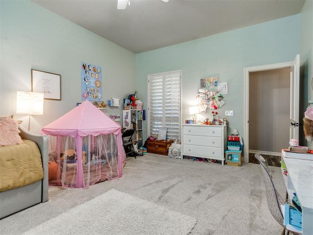 1429 Spring Creek Drive, Yukon, OK 73099