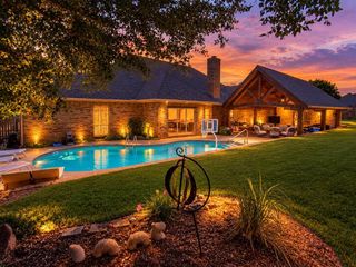 1429 Spring Creek Drive, Yukon, OK 73099