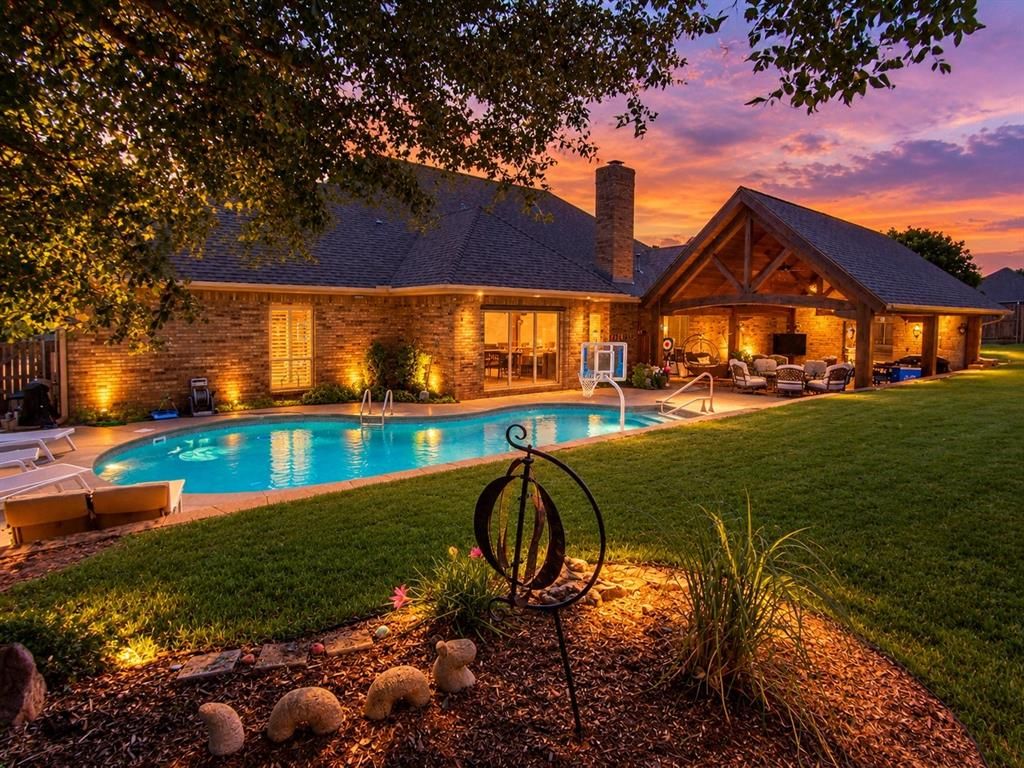 1429 Spring Creek Drive, Yukon, OK 73099