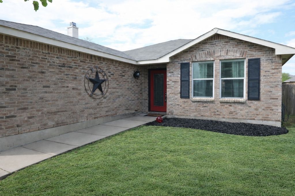 1621 Carolina Ridge Way, Fort Worth, TX 76247