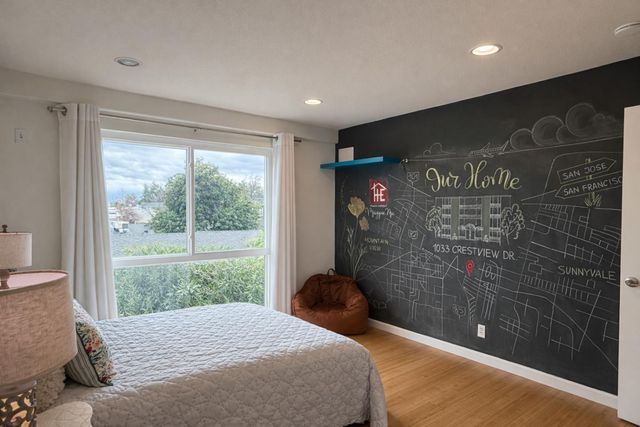 1033 Crestview Drive 216, Mountain View, CA 94040