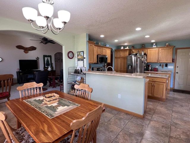 801 Derek Lane, Viroqua, WI 54665