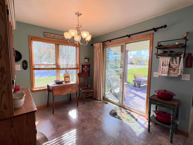 801 Derek Lane, Viroqua, WI 54665