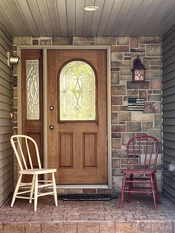 801 Derek Lane, Viroqua, WI 54665