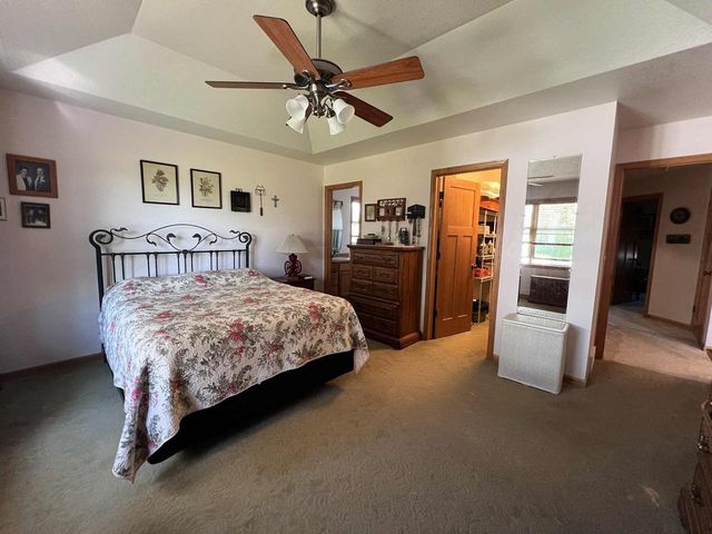 801 Derek Lane, Viroqua, WI 54665