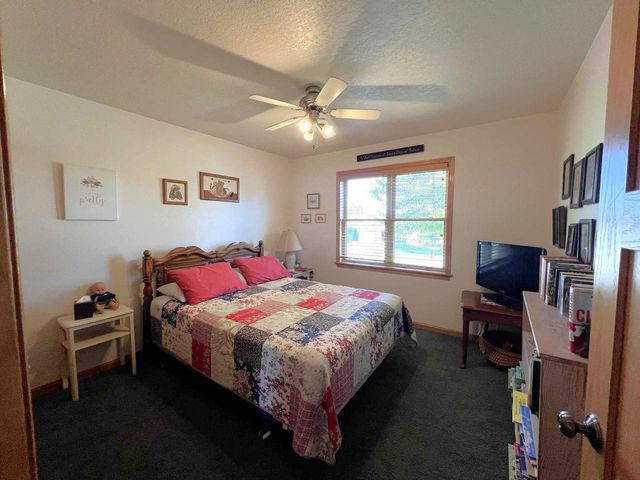 801 Derek Lane, Viroqua, WI 54665